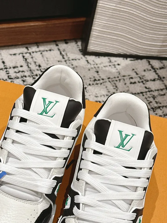 Louis Vuitton Shoe 